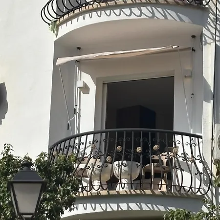 Langosta Petite Premium Apartment